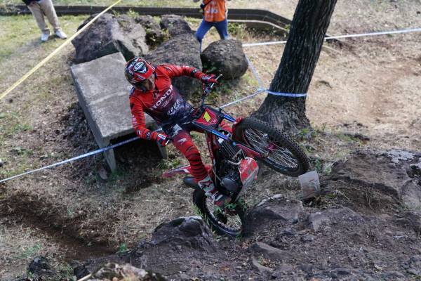 小川3連勝でランキングトップに。氏川は4位となる