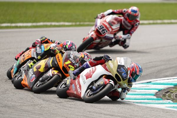Impressive Race for Ogura and Chantra in Sepang