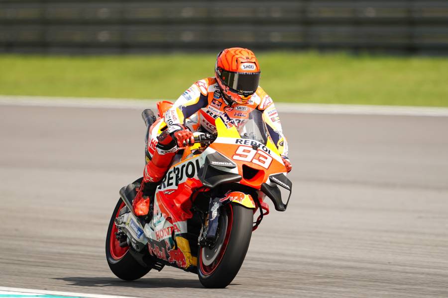 Marquez Fights into the Points as Mir Falls Early in Malaysian GP