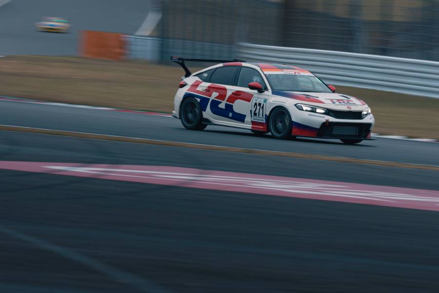 CIVIC TYPE R CNF-R Finished in the 1st Place of ST-Q Class with 120 Laps