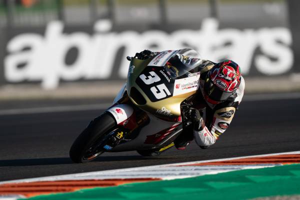 Lights and Shadows During the Last Qualifying of the Year in Valencia