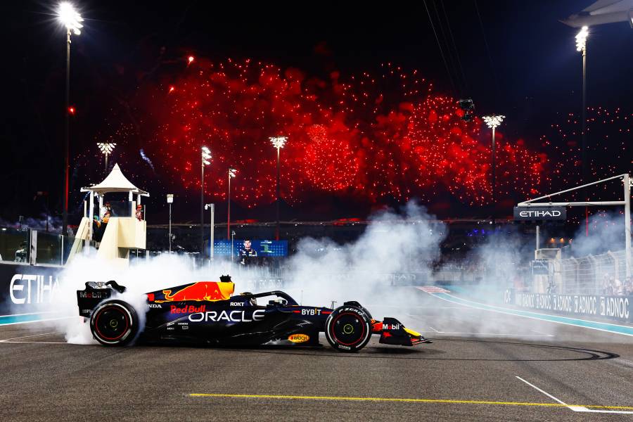 Max Verstappen wins the Abu Dhabi Grand Prix - his 19th victory of the season