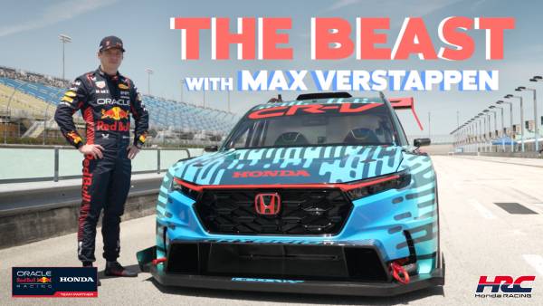 マックス・フェルスタッペン選手（Oracle Red Bull Racing） × Honda CR-V「THE BEAST」