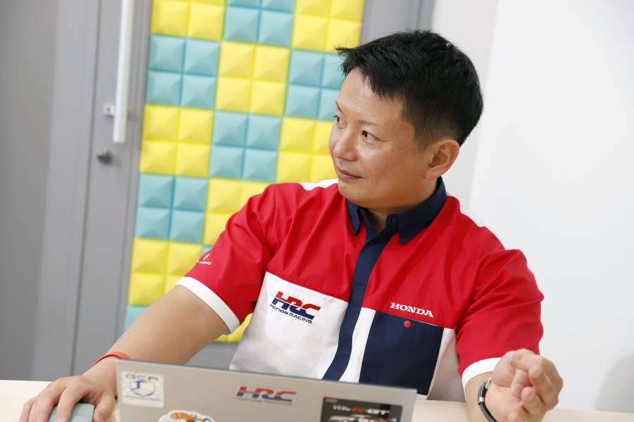 2022年4月にHRCに異動してきた泉。イベントでの協力会社らとの対外的な交渉などを行う