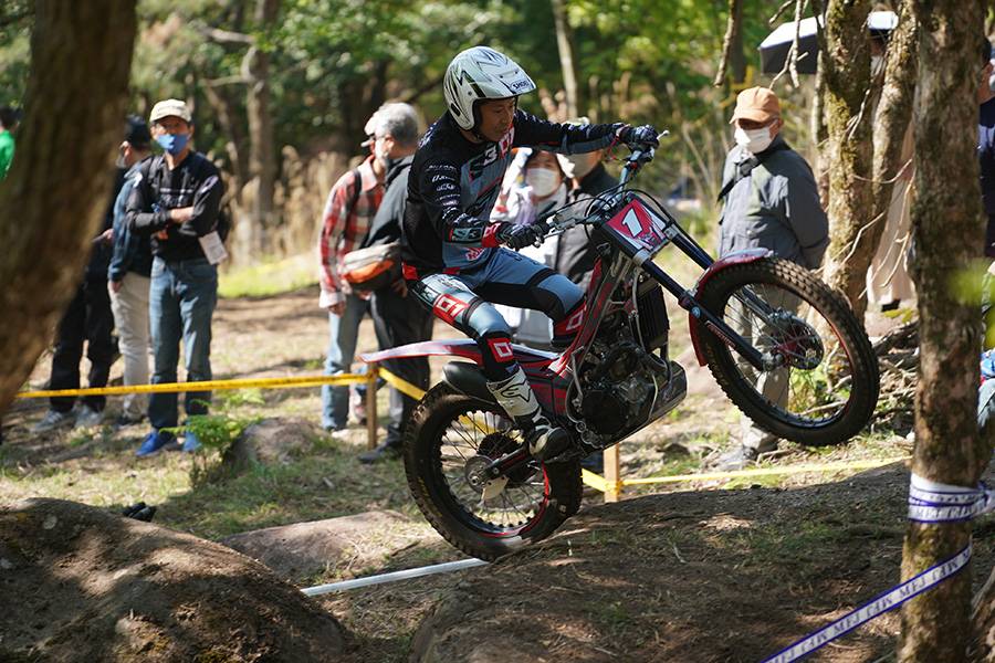 村田が2点差で2位、徳丸は3位に入る