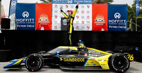 海辺のストリートコースでコルトン・ハータがポール・トゥ・ウインを飾り、Hondaは開幕2連勝