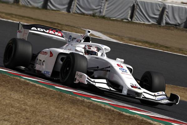 太田が2番グリッドを獲得