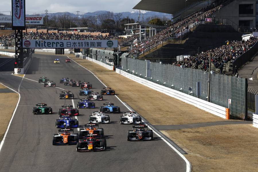 Nojiri wins the season opener, Yamamoto finishes third