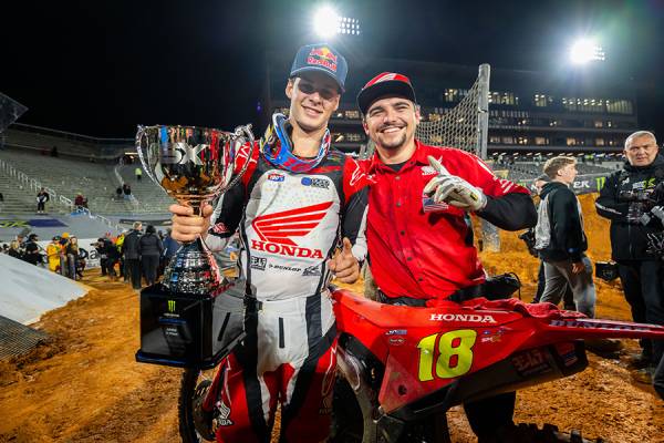 ジェット・ローレンスがバーミングハムSXで今季初の連勝を飾りポイントリードを広げる