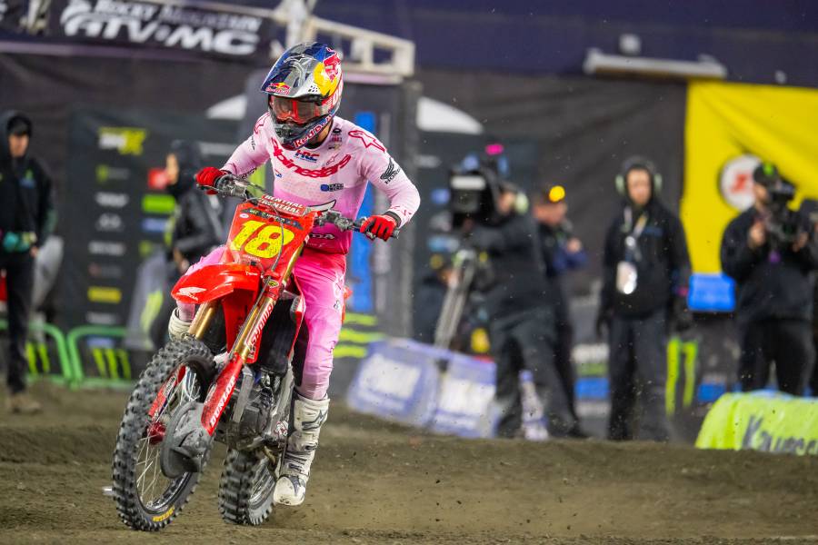 Poor Starts Hurt Team Honda HRC at Foxborough Supercross