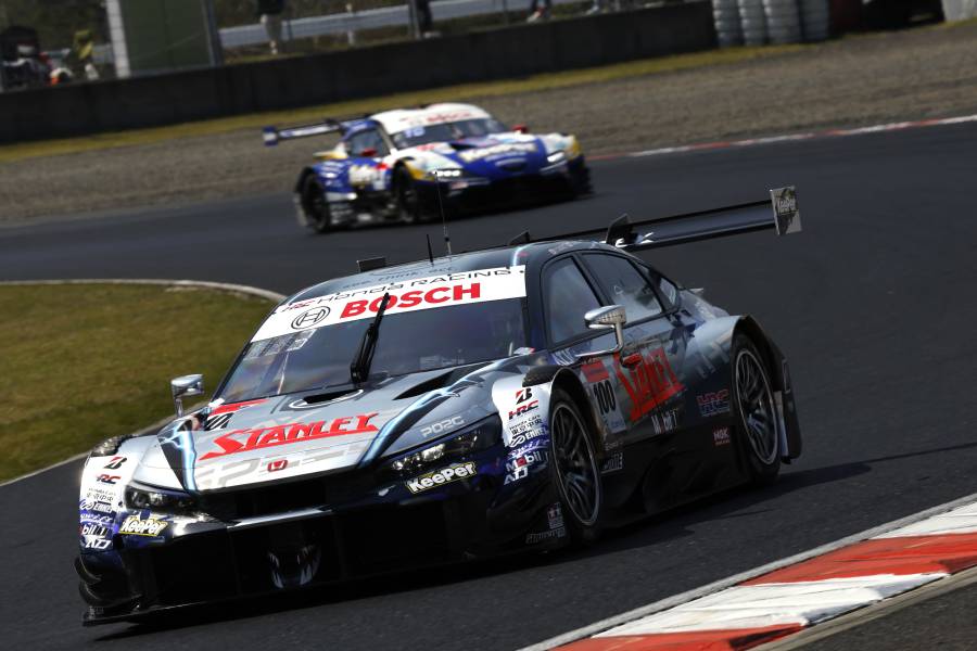 Debut of the New Machine: STANLEY CIVIC TYPE R-GT Takes 3rd place on the Podium