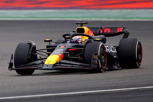 Verstappen Pole-to-Win at Chinese GP