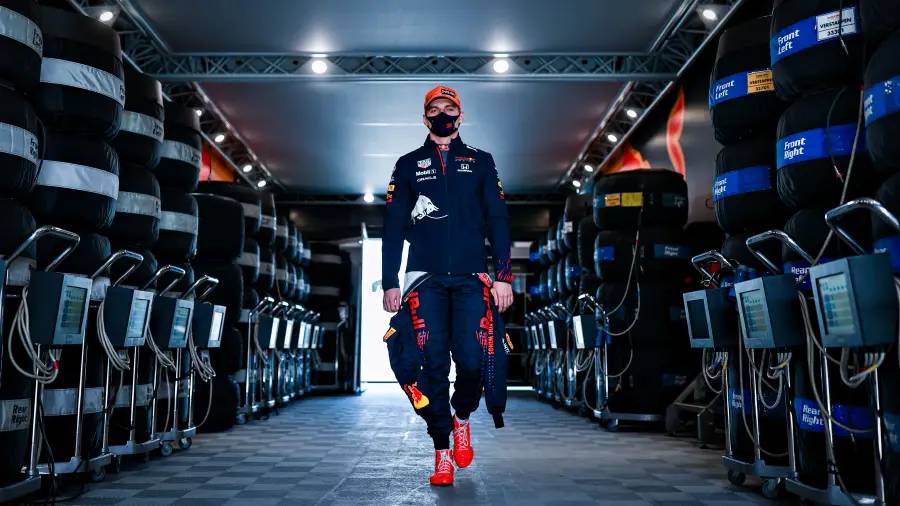 Red Bull Racing Hondaが2列目グリッドを確保