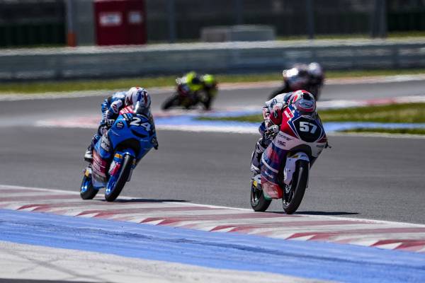 Shahril charges to Top 10 in Race 2 as rookie bag points