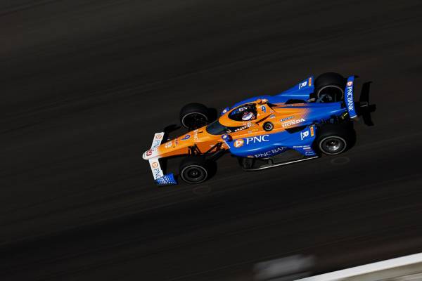 決勝前のファイナルプラクティスでディクソンが最速。カストロネベスが2番手