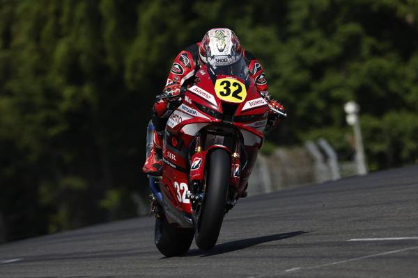 野左根が4位で決勝レース1を終える