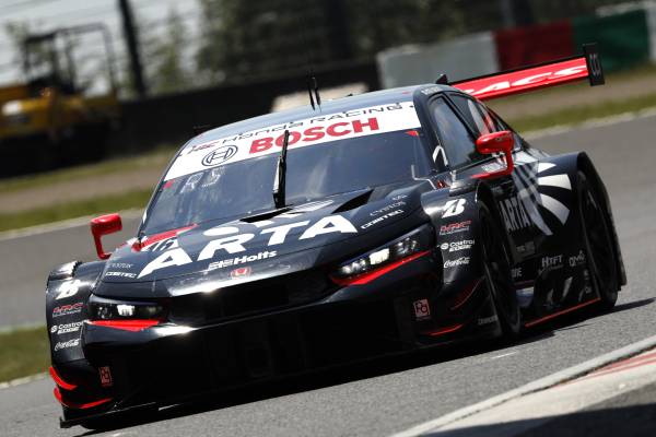 ARTA MUGEN CIVIC TYPE R-GT #16が2番手から決勝へ