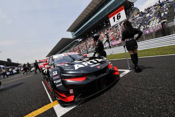 ARTA MUGEN CIVIC TYPE R-GT #16が3位。佐藤はGT500初表彰台