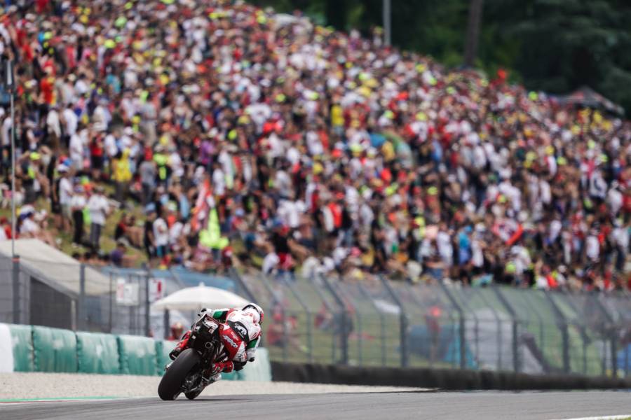 ザルコは19位と厳しい結果に終わる。中上は転倒リタイア