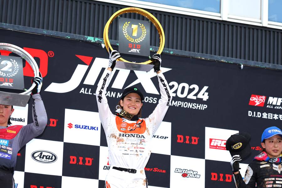 川井が3連勝をマークしてランキング首位に浮上
