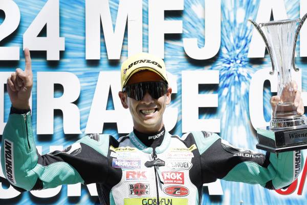 尾野が若松との首位争いを制し2連勝