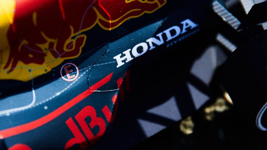 Build The Red Bull Racing RB16B - Download NEW Honda Papercrafts