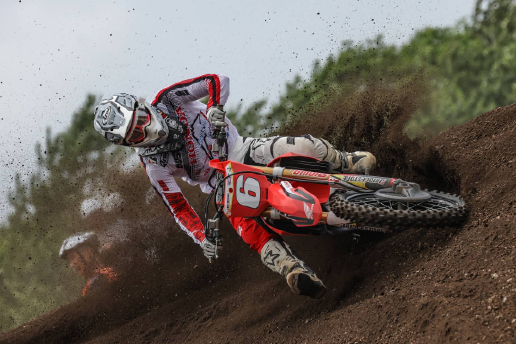 ヒート1で大塚、ヒート2では横山が3位を獲得して表彰台に