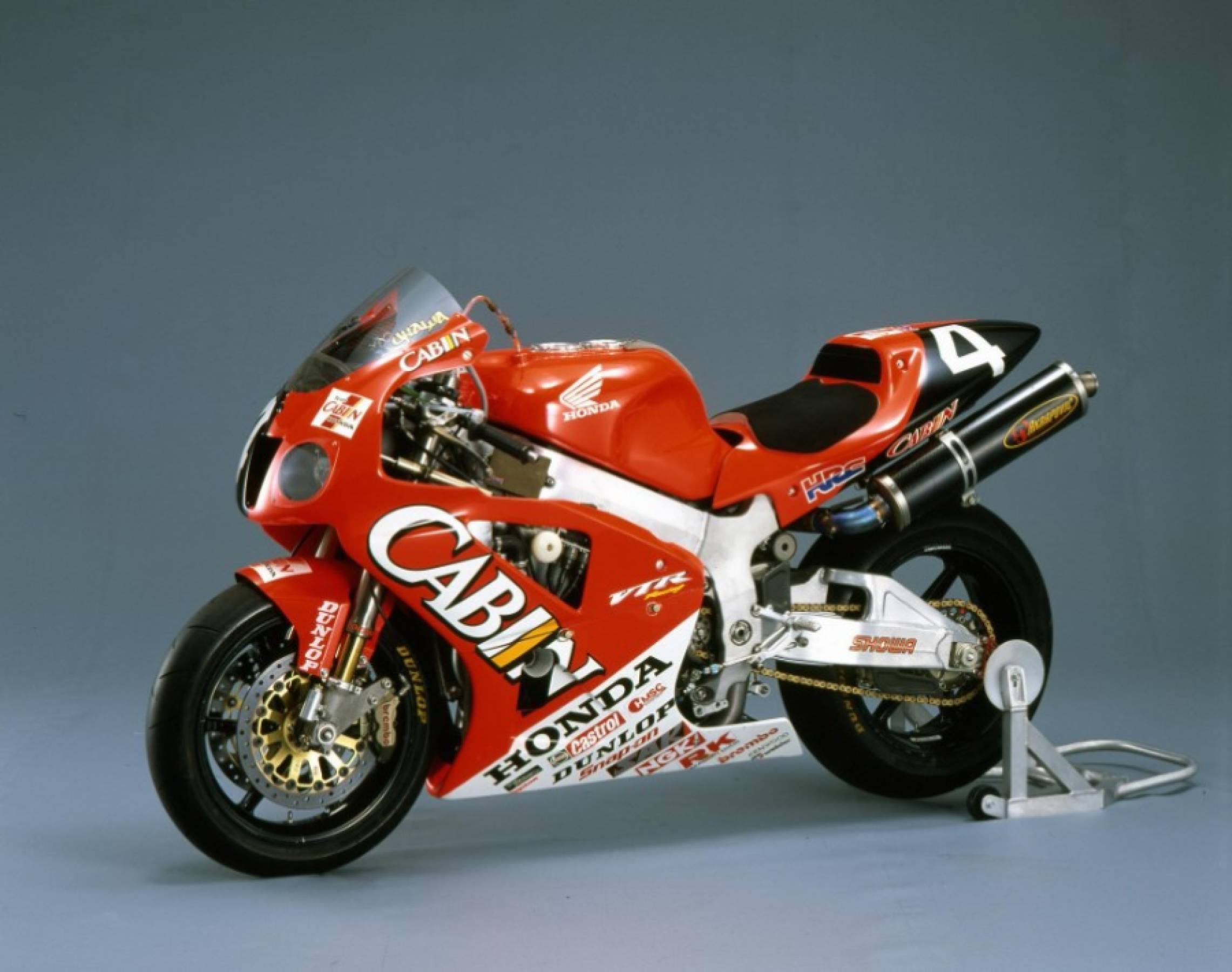 2000年参戦マシン VTR1000SPW #4 チーム キャビン ホンダ