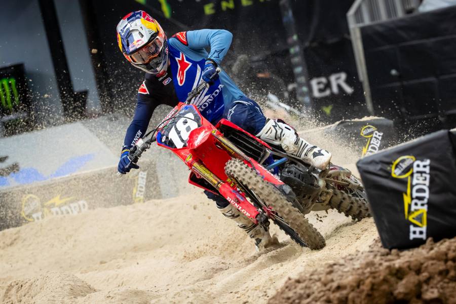 Jett Lawrence Scores Career-First AMA 250SX Win at Houston 2 Supercross