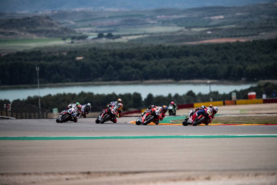 Bautista deprived of a possible podium, Haslam a solid eighth in race 1