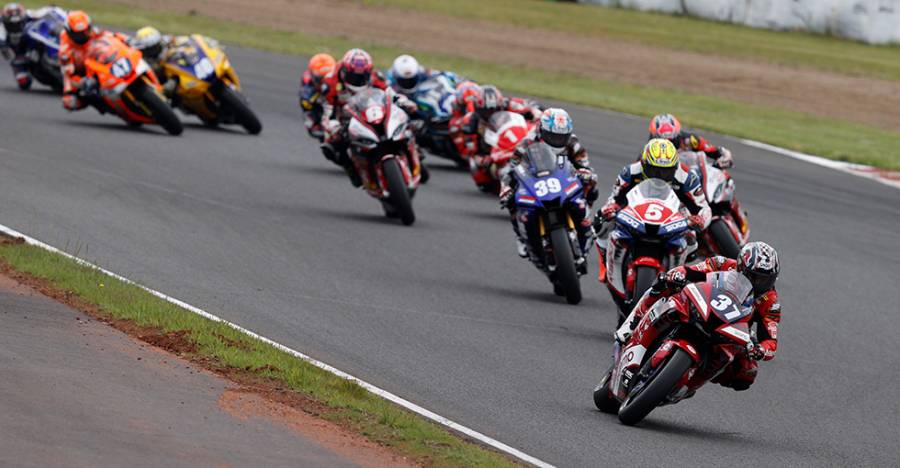 Honda勢が表彰台独占! 優勝は渡辺一馬