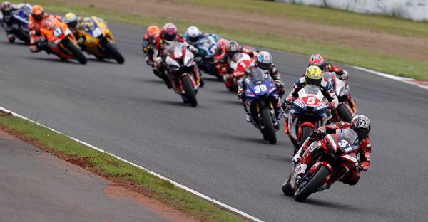 Honda勢が表彰台独占！ 優勝は渡辺一馬